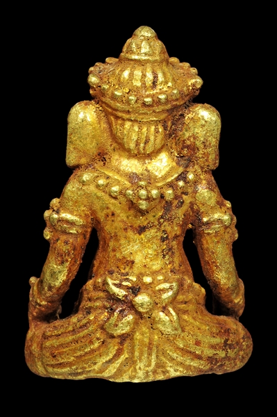 DSC_00501.jpg - พระพิฆเนศนั่ง ทองคำ (เทพเจ้าแห่งความสำเร็จ) สร้างในสมัยพระเจ้าชัยวรมัน อายุนานถึง 800 ปี | https://soonpraratchada.com
